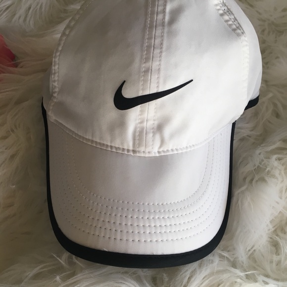 White Nike Running Ball Cap - Picture 4 of 7
